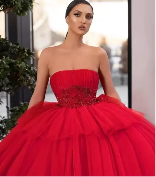 Custom Made Red Tiered Skirt Puffy Quinceanera Dress Strapless Beaded Appliques Girl Sweet 16 Dress