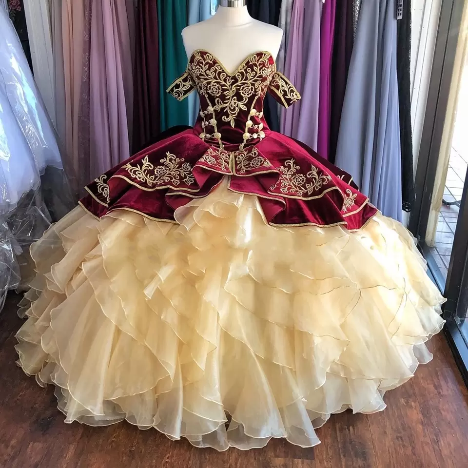 Custom Design Tiered Skirt Organza Ruffles Quinceanera Dress Off The Shoulder Embroidery Sweet 16 Dress