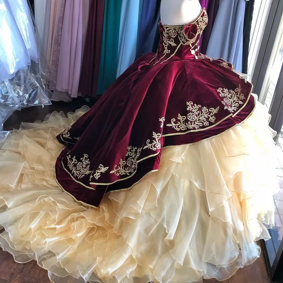 Custom Design Tiered Skirt Organza Ruffles Quinceanera Dress Off The Shoulder Embroidery Sweet 16 Dress