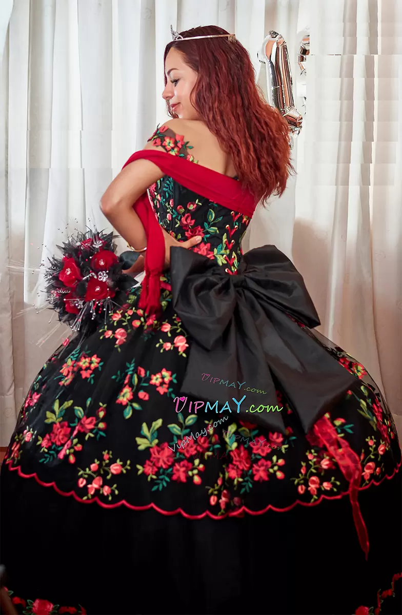 Black mexican quinceanera outlet dress