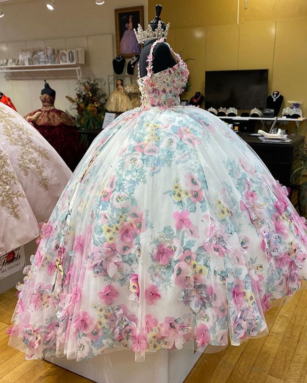 2021 quinceanera dress,quinceanera dress with flowers,multi colored quinceanera dress,colorful quinceanera dress,mexican big poofy quinceanera dress,poofy quinceanera dress,quinceanera dress with 3d flowers,most beautiful quinceanera dress flowers theme,beautiful quinceanera dress on mannequin,