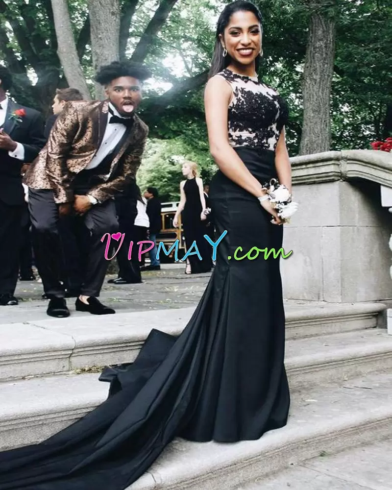 Pretty Sleeveless With Train Beading and Appliques Lace Up Junior Homecoming Dress with Black Court Train