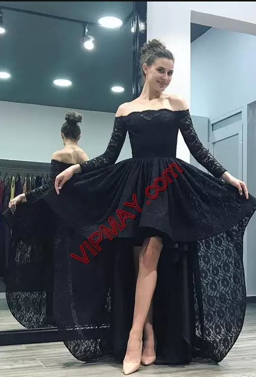 Sweetheart Long Sleeves Dress for Prom Floor Length Sweep Train Beading and Lace Black Satin