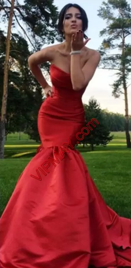 Zipper Homecoming Dresses Red for Prom and Party with Ruching Brush Train
