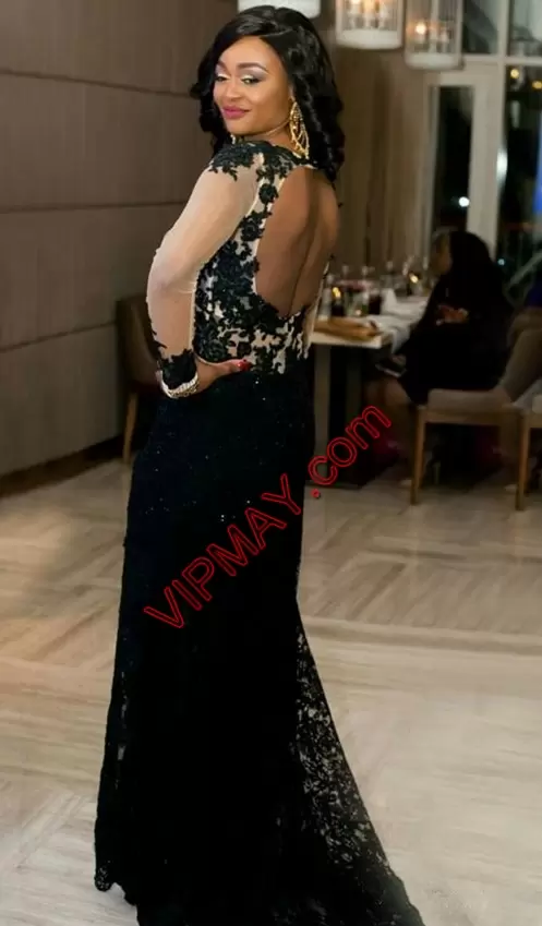 Stunning Black Backless V-neck Appliques Prom Homecoming Dress Lace Long Sleeves Sweep Train