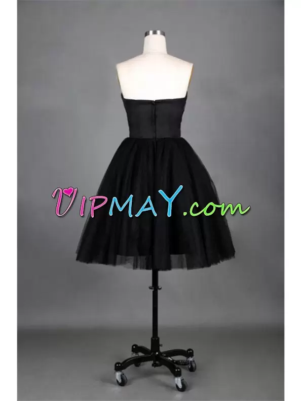 Little Black Dress Chiffon and Tulle Zipper Homecoming Dress Knee Length Pleated