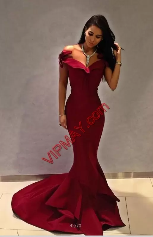 Extravagant Sleeveless Off The Shoulder Brush Train Lace Up Ruching Formal Evening Gowns Off The Shoulder