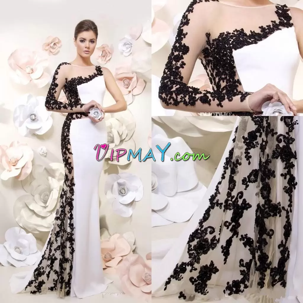 Beauteous Long Sleeves Scoop Lace and Appliques Backless Juniors Evening Dress