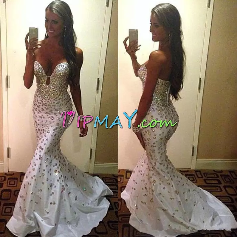 Zipper Prom Homecoming Dress White for Prom and Party and Military Ball with Beading Sweep Train