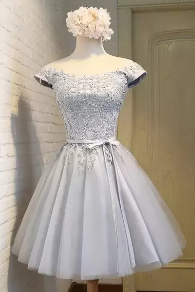 Scoop Cap Sleeves Prom Gown Mini Length Beading and Appliques and Belt Silver Tulle