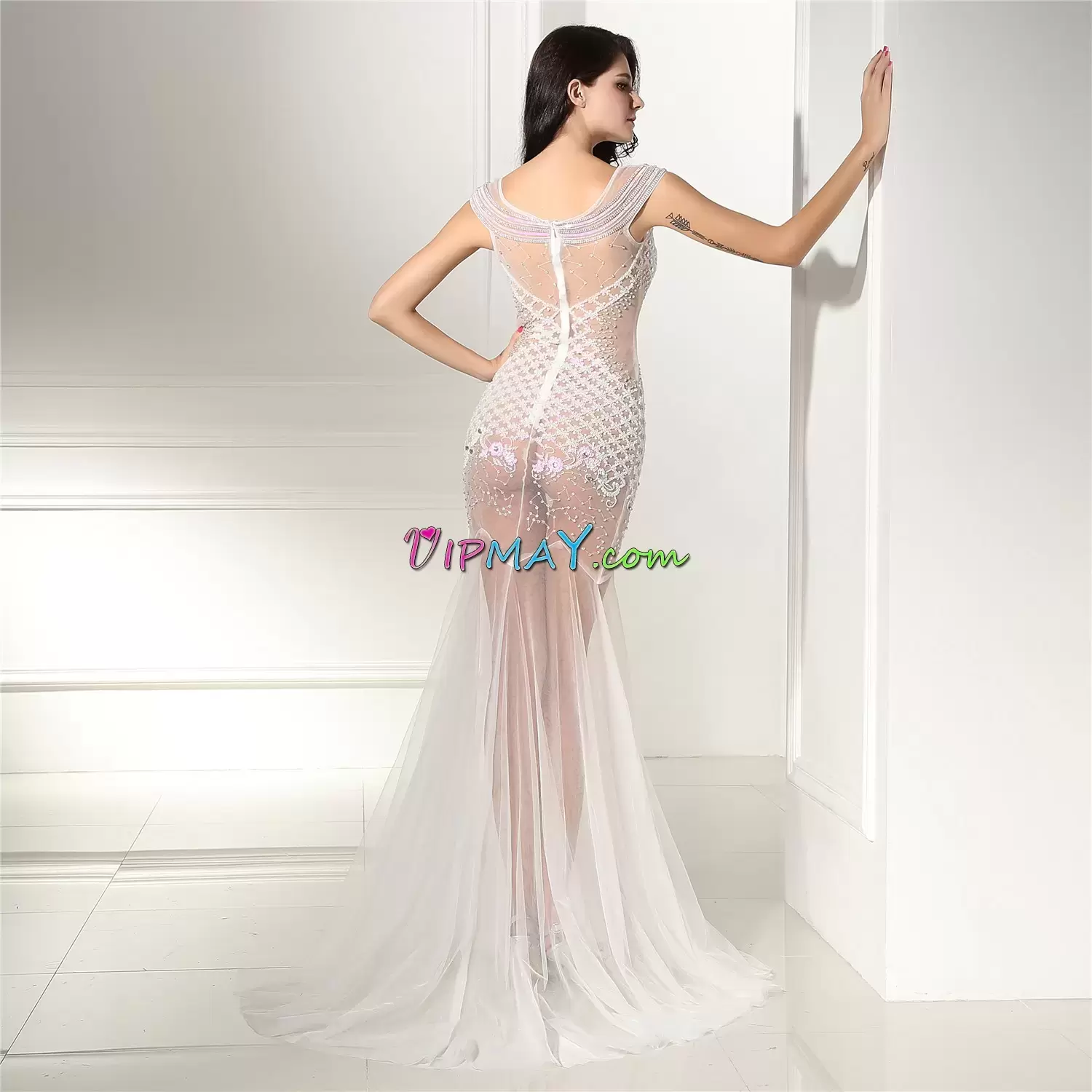 Elegant V-neck Sleeveless Sweep Train Zipper Evening Dress White Tulle Beading