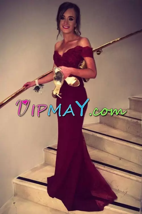 High Quality Burgundy Column Sheath Off The Shoulder Sleeveless Lace Floor Length Lace Up Prom Homecoming Dress