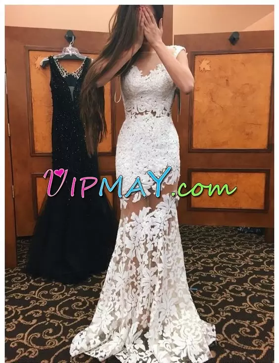 Stunning White Cap Sleeves Appliques Floor Length Homecoming Party Dress