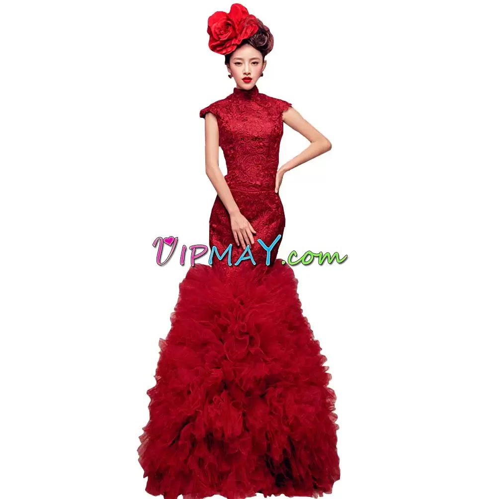 Tulle High-neck Cap Sleeves Lace Up Lace and Appliques Evening Dress in Red