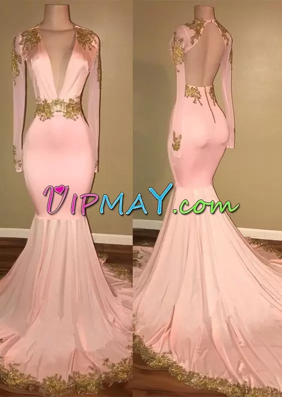 Fitted Pink V-neck Open Back Mermaid Evening Dress Long Sleeves Backless with Gold Appliques