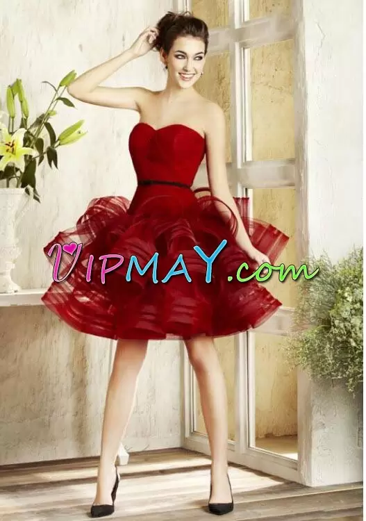 Simple Burgundy Ball Gowns Sweetheart Sleeveless Tulle Mini Length Ruffles Junior Homecoming Dress