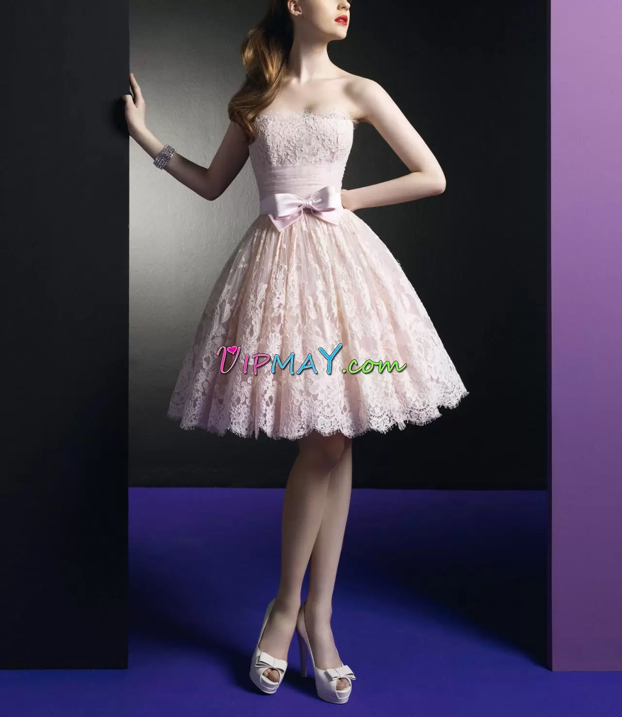 High Class Baby Pink A-line Lace Strapless Sleeveless Lace Knee Length Zipper Prom Party Dress