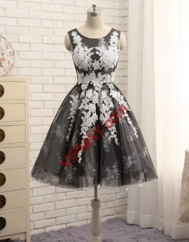 Best Sweetheart Sleeveless Knee Length Lace and Appliques Black Tulle