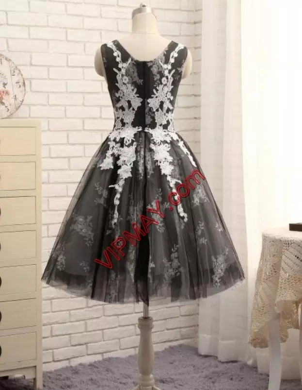 Best Sweetheart Sleeveless Knee Length Lace and Appliques Black Tulle