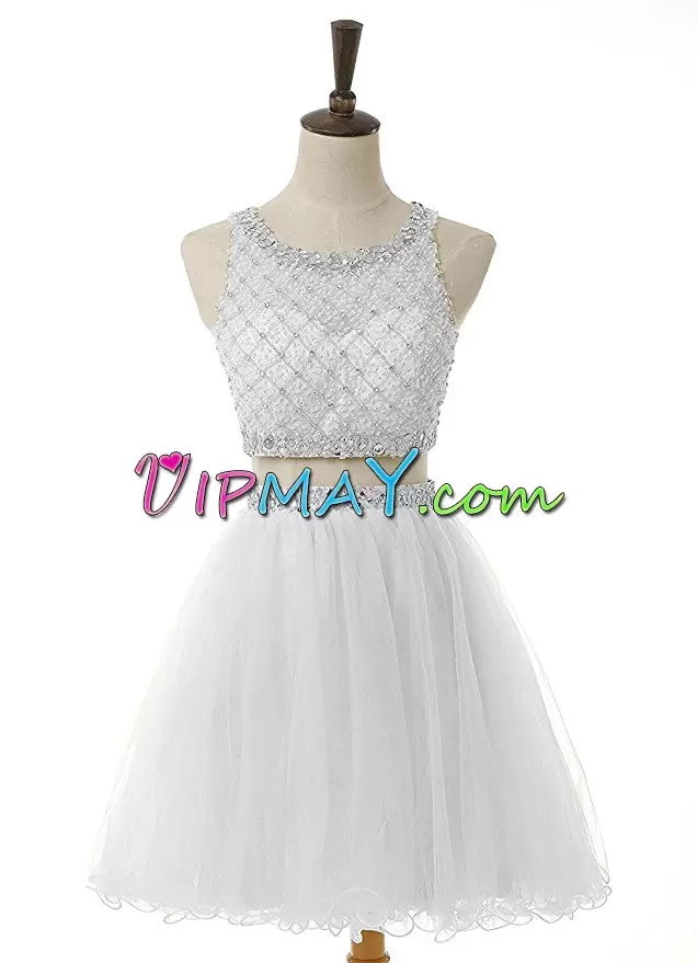 Classical Scoop Sleeveless Prom Dress Mini Length Beading White Tulle