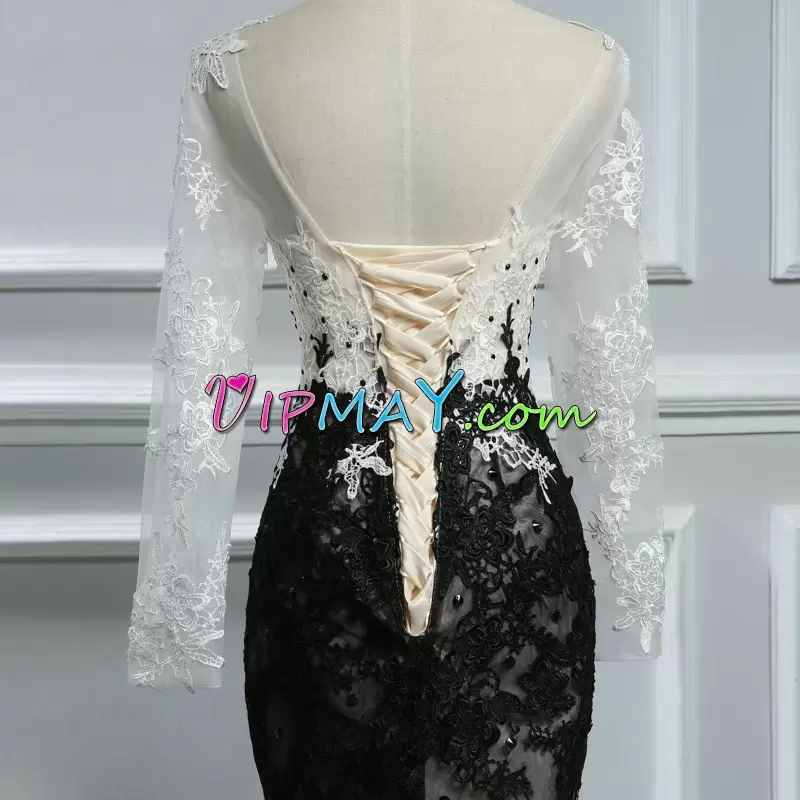 Spectacular Floor Length White And Black Evening Dress Scoop Long Sleeves Lace Up