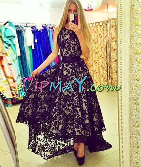 Black A-line Lace Scoop Sleeveless Lace Zipper Sweep Train