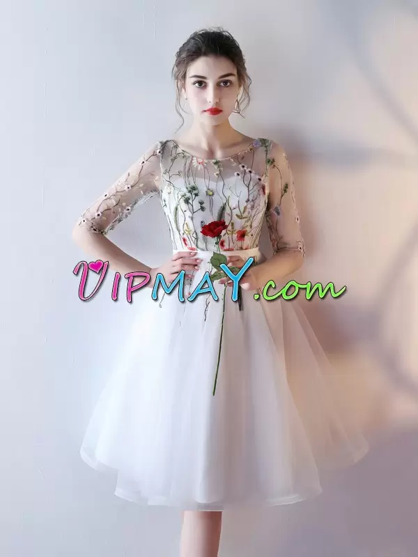 Captivating White Lace Up Scoop Appliques Homecoming Gowns Tulle Half Sleeves