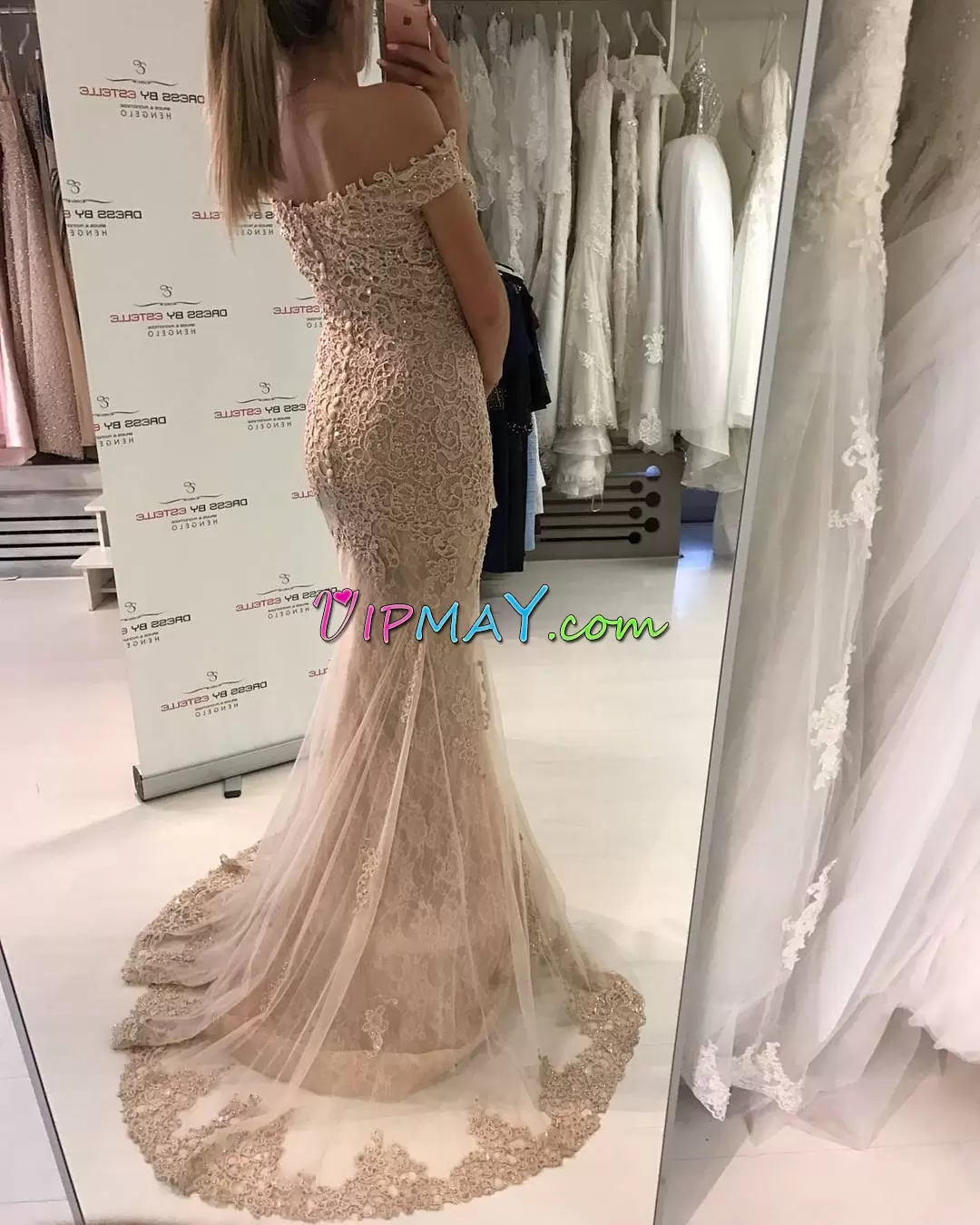 Champagne Mermaid Tulle Off The Shoulder Sleeveless Lace and Appliques Clasp Handle Prom Dresses Sweep Train