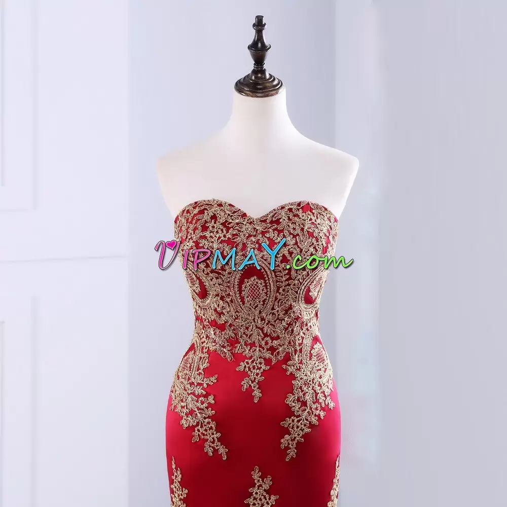 Glittering Red Sleeveless Appliques Floor Length Hoco Dress