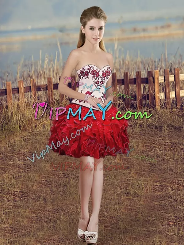 Romantic Floor Length Ball Gowns Sleeveless White And Red 15th Birthday Dress Lace Up