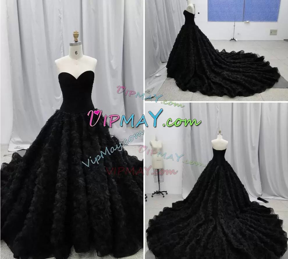 Black Lace Up Sweetheart Ruching Vestidos de Quinceanera With Rolling Flowers Long Tails