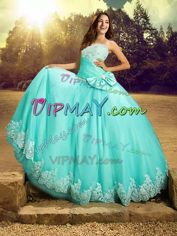 Tulle Strapless Sleeveless Lace Up Beading and Lace and Bowknot Quinceanera Gowns in Apple Green