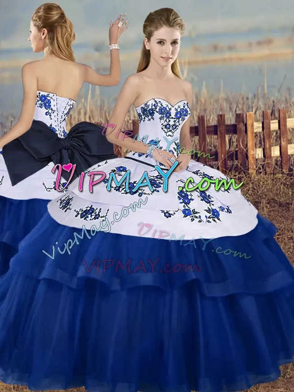 Vintage Royal Blue Lace Up Sweetheart Embroidery and Bowknot Quinceanera Dresses Tulle Sleeveless