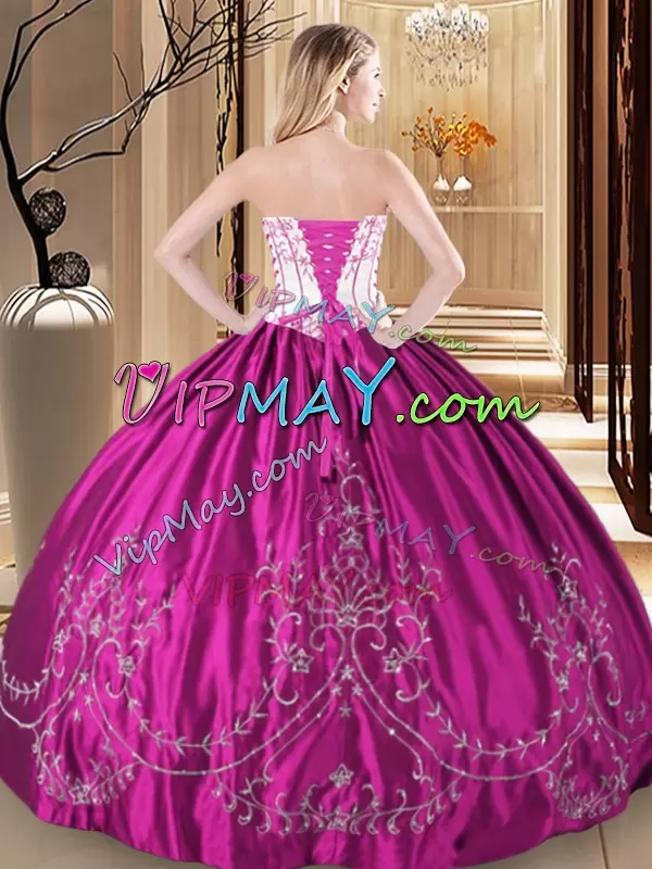 Sleeveless Strapless Lace Up Floor Length Embroidery Quince Ball Gowns Strapless