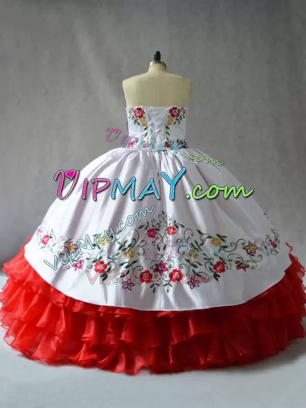 Attractive White And Red Sleeveless Organza Lace Up Quince Ball Gowns for Sweet 16 and Quinceanera