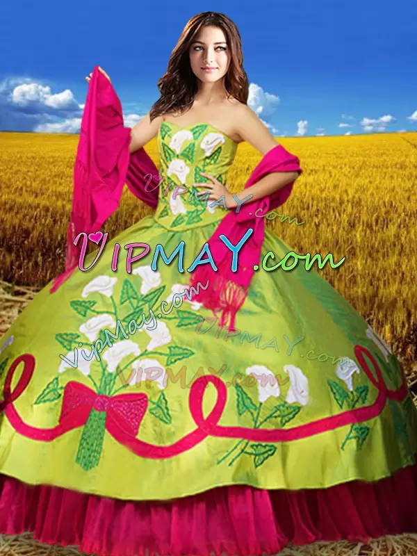 Chic Sleeveless Sweetheart Embroidery Lace Up Vestidos de Quinceanera