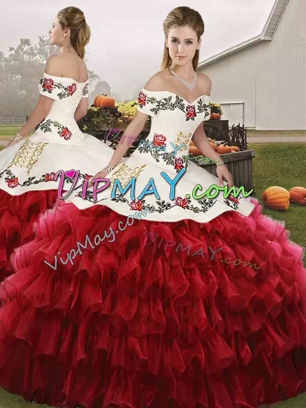 red and white quinceanera dress,three pieces quinceanera dress,3 pieces quinceanera dress,off the shoulder sweet 16 dress,quinceanera dress with embroidery,ruffled skirt quinceanera dress,quinceanera dress with detachable skirts,