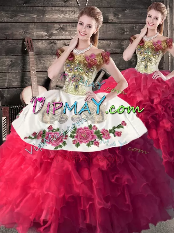 Best Pink And White Quinceanera Gowns Sweet 16 and Quinceanera with Embroidery and Ruffles Off The Shoulder Sleeveless Lace Up