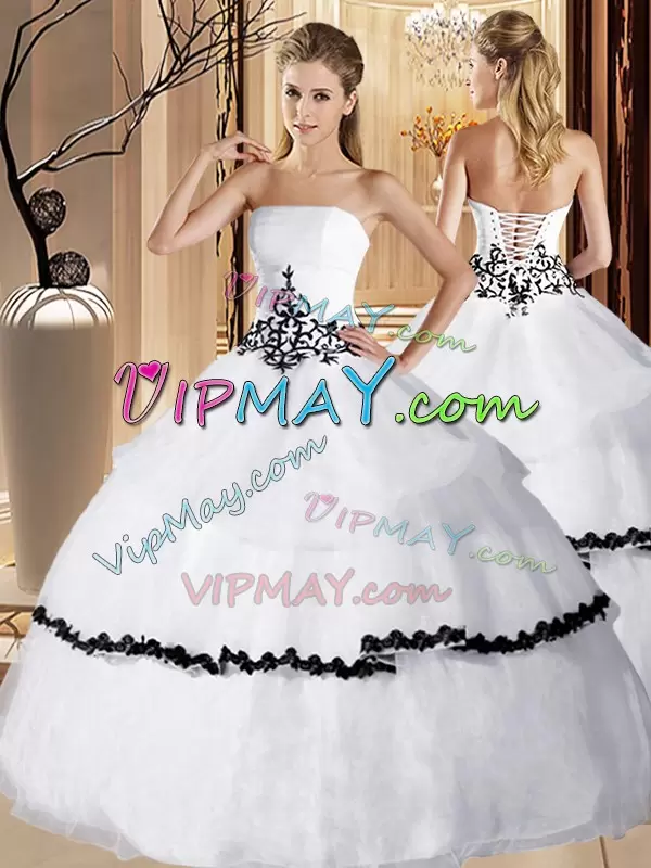 Flare Strapless Sleeveless Lace Up Quinceanera Gowns White Organza Appliques and Ruffled Layers