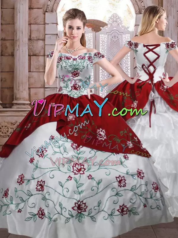 Elegant White And Red Taffeta Lace Up Off The Shoulder Sleeveless Floor Length Quinceanera Gowns Embroidery