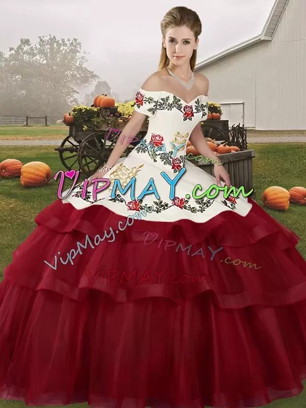 Romantic Wine Red Ball Gowns Embroidery and Ruffled Layers Vestidos de Quinceanera Lace Up Tulle Sleeveless