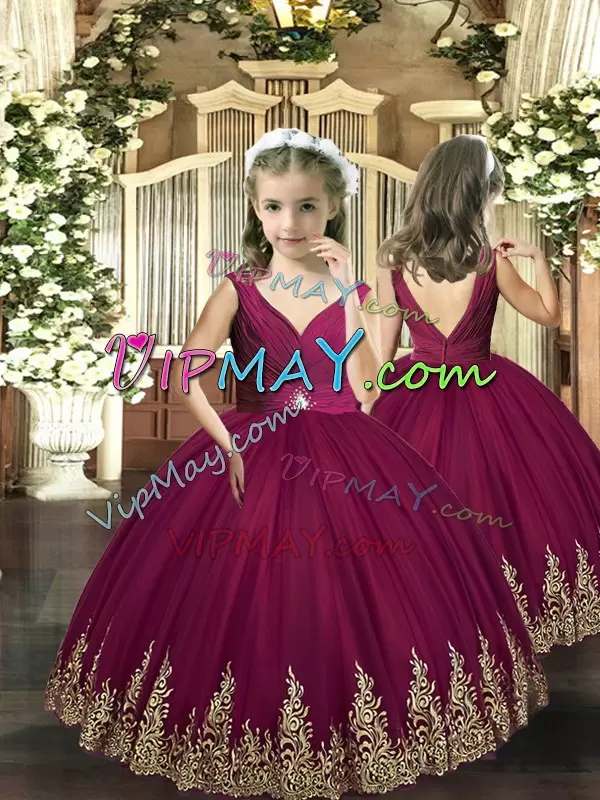 Edgy V-neck Sleeveless Quince Ball Gowns Floor Length Beading and Appliques Burgundy Tulle