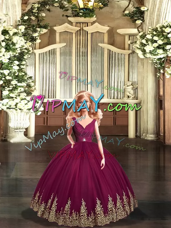 Edgy V-neck Sleeveless Quince Ball Gowns Floor Length Beading and Appliques Burgundy Tulle