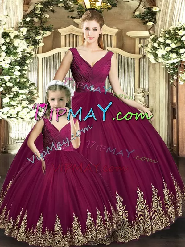 Edgy V-neck Sleeveless Quince Ball Gowns Floor Length Beading and Appliques Burgundy Tulle