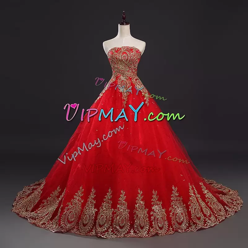 Inexpensive Shunning Red Quinceanera Dress with Gold Appliques