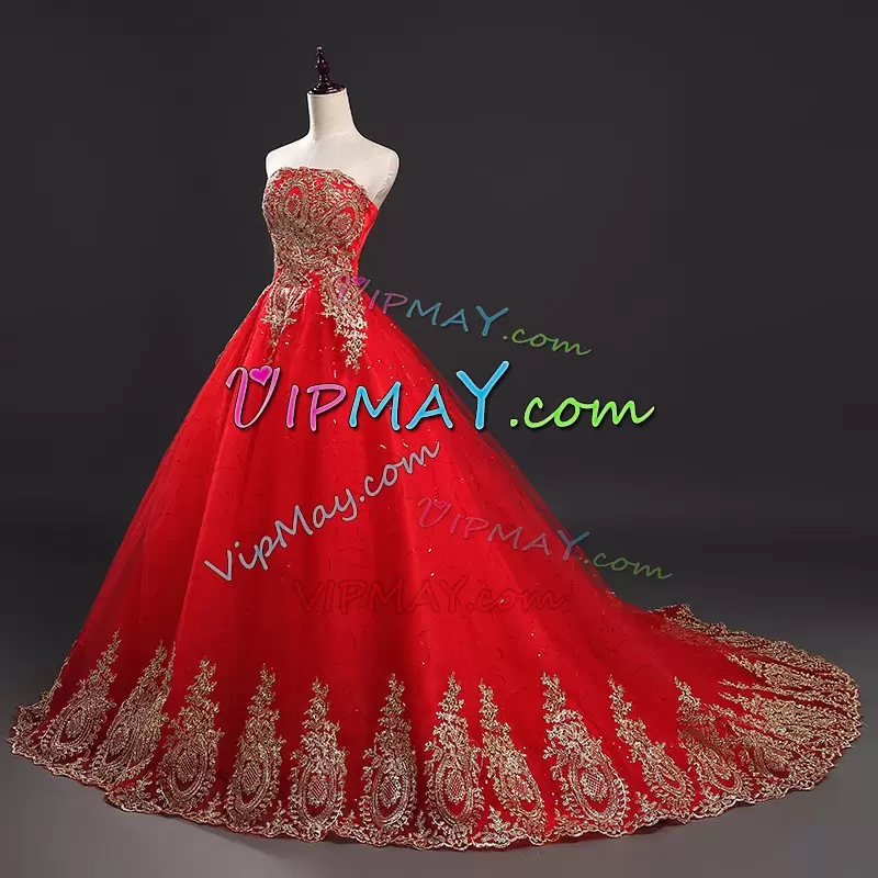 Inexpensive Shunning Red Quinceanera Dress with Gold Appliques