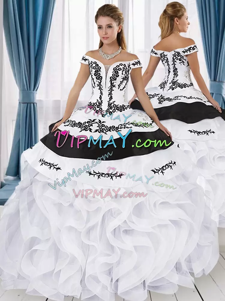 Classical White And Black Off The Shoulder Lace Up Embroidery and Ruffles Vestidos de Quinceanera Short Sleeves