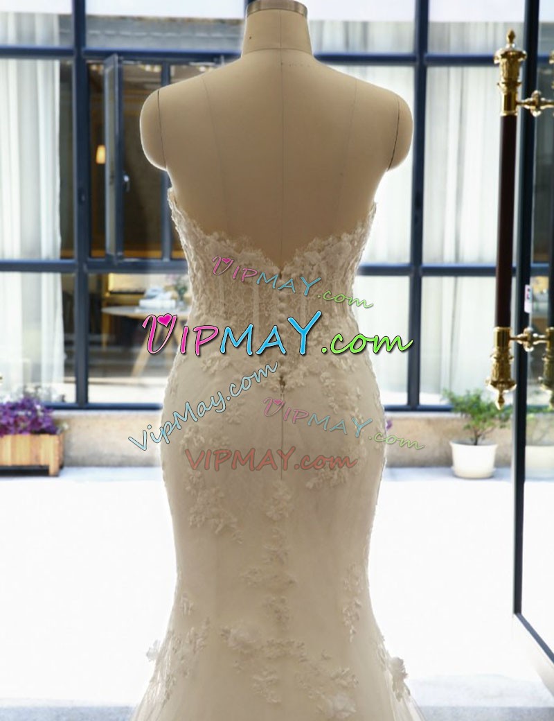 Fantastic White Clasp Handle Strapless Appliques Wedding Dresses Sleeveless Court Train