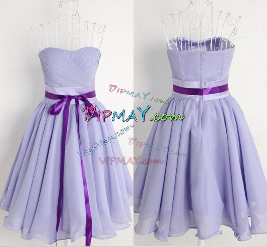 Deluxe Knee Length Lavender Wedding Party Dress Chiffon Sleeveless Ruching