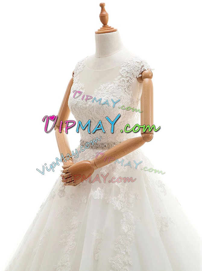 On Sale White Tulle Clasp Handle Scoop Sleeveless With Train Wedding Gowns Brush Train Lace and Appliques